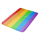 Stolz: Regenbogenflagge Badematte (Schrägansicht)