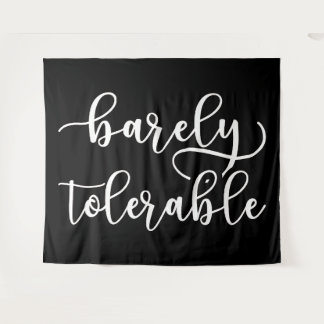 Stolz und Vorurteile - kaum tolerierbar I Wandteppich