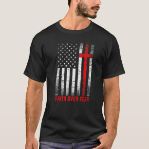 Stolz US Flag Amerika Glauben über Angst Gebet Män T-Shirt
