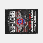 Stolze 82. Im Flugzeug Paratrooper Brother Us Flag Fleecedecke (Vorderseite (Horizontal))