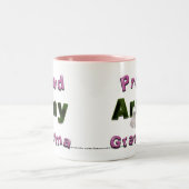 Stolze Armee-Großmutter-Tasse Zweifarbige Tasse (Mittel)