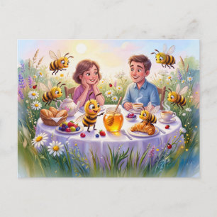 Stolze Bienen umkreisen Frühstückshonig in komisch Postkarte