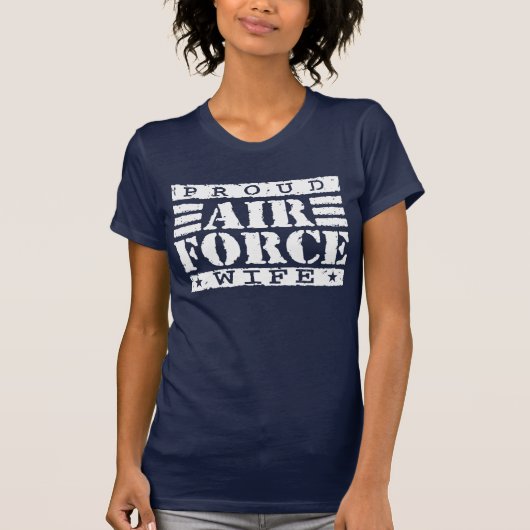 Stolze Ehefrau der Luftwaffe T-Shirt (Vorderseite)