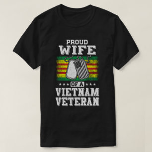 Stolze Ehefrau eines VietNam Veteran Husband T-Shirt