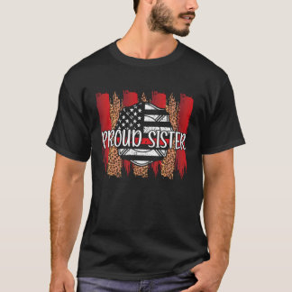 Stolze Feuerwehrfrau-Schwester eines Feuerwehrmann T-Shirt