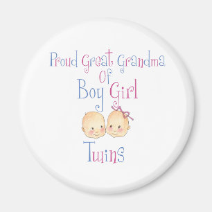 Stolze große Großmutter der Magnet