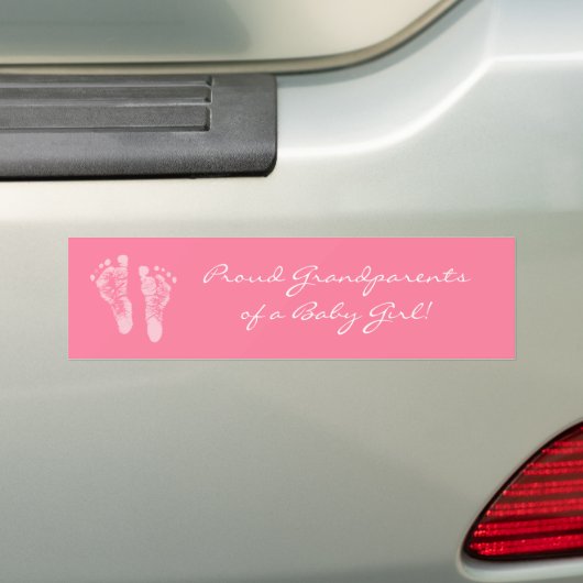 Stolze Großeltern eines Baby Girl Pink Footprints Autoaufkleber (Auf Auto)