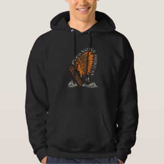 Stolze indianische und Großmama-Familie Hoodie