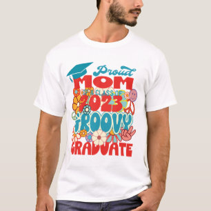 Stolze MAMA einer Klasse von 2023 Graduate Retro G T-Shirt