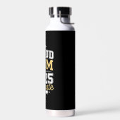 Stolze Mama eines 2025-Grad-Abschlusses Trinkflasche (Links)