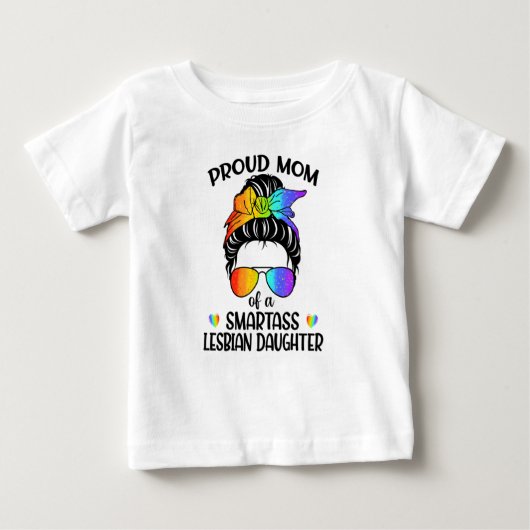Stolze Mama eines kluggischen Lesben-Tochter-LGBTQ Baby T-shirt (Vorderseite)