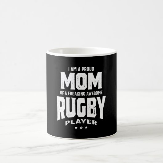 Stolze Mama eines Phantastischen Rugby-Spielers Kaffeetasse (Mittel)