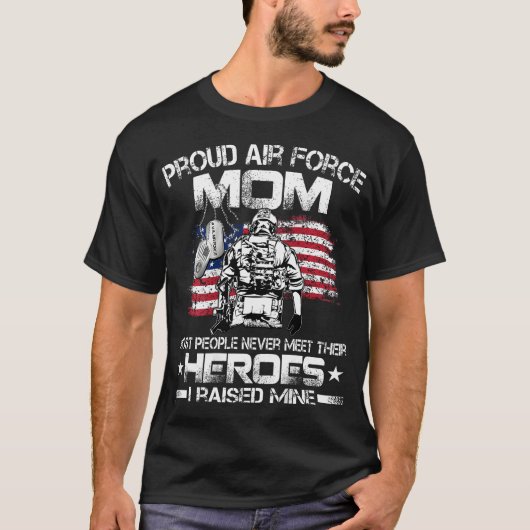 Stolze Mama Luftwaffe Abschluss Mama Usaf T-Shirt (Vorderseite)
