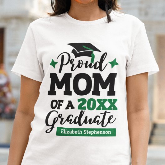 Stolze Mama von 2023 Graduierte schwarz-grüne Mütz T-Shirt