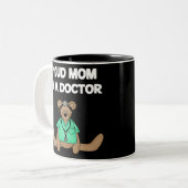 Stolze Mama von Doktor Mug Zweifarbige Tasse (Vorderseite Links)