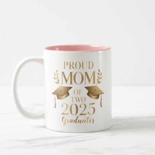 Stolze Mama von zwei 2025 Graduate Twins Zweifarbige Tasse (Links)