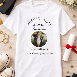 Stolze Mutter des Absolventen von 2026 Individuell T-Shirt