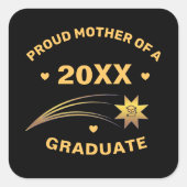 Stolze Mutter des Graduate Year Gold Black Quadratischer Aufkleber (Vorderseite)