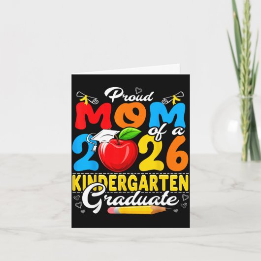 Stolze Mutter eines Kindergartenabsolventen 2026  Karte (Vorderseite)