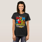 Stolze Mutter eines Kindergartenabsolventen 2026 T-Shirt (Vorne ganz)