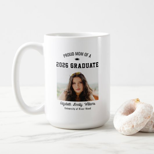 Stolze Mutter Senior Individuelles Jahr Absolvente Kaffeetasse (Mit Donut)