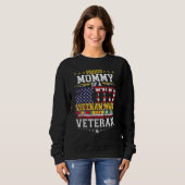 Stolze Mutter Vietnamkriegsveteran passt mit Tocht Sweatshirt (Vorne ganz)
