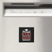 Stolze Noni eines Absolventen der Abschlussklasse Magnet (In Situ (Geschirrspüler))