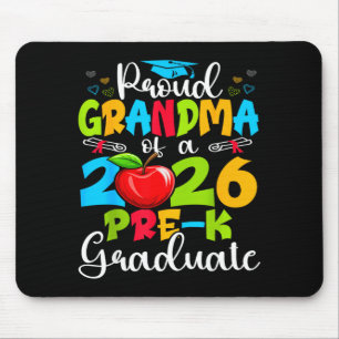 Stolze Oma eines 2026er Vorschulabsolventen Mutter Mousepad