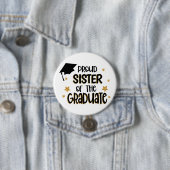 Stolze Schwester des Absolventen Button (Beispiel)