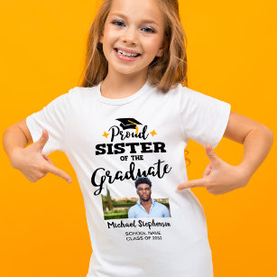 Stolze Schwester eines 2023-Graduierten-Fotos T-Shirt