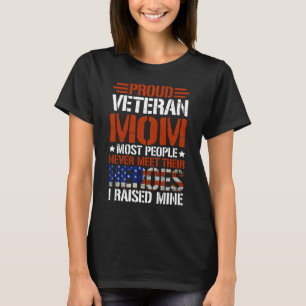 Stolze Veteranenmutter, ich zog meinen Helden Patr T-Shirt