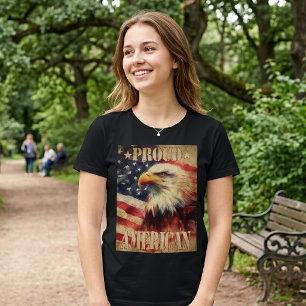 Stolzer Amerikaner. Weißkopfseeadler und Flagge de T-Shirt