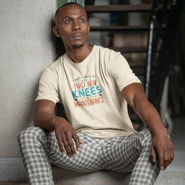 stolzer Besitzer zweier neuer Knie T-Shirt