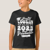 Stolzer COUSIN einer Klasse von 2023 Graduate Retr T-Shirt (Vorderseite)
