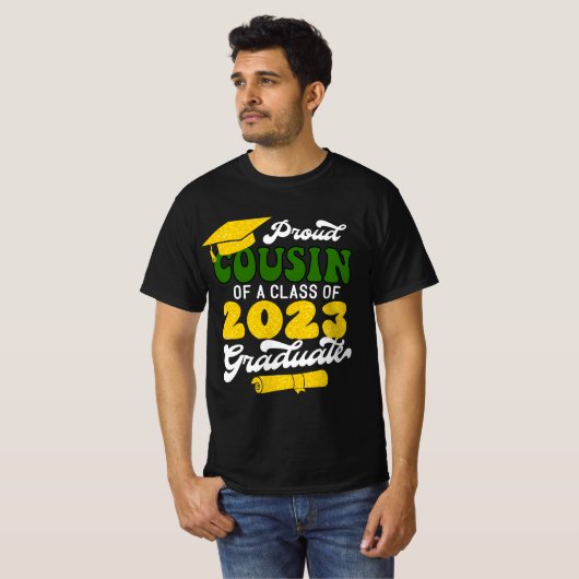 Stolzer COUSIN einer Klasse von 2023 Graduate Retr T-Shirt (Vorne ganz)