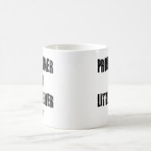 stolzer Eigentümer eines kleinen Weiner Kaffeetasse (Mittel)