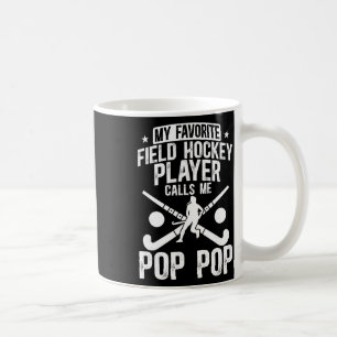 Stolzer Feldhockey-Oppa eines Feldhockey-Spielers Kaffeetasse