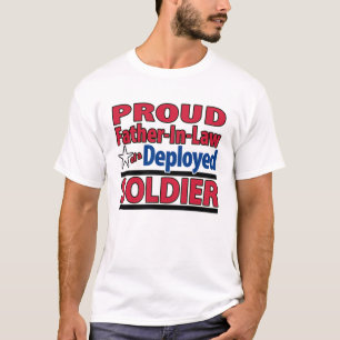 Stolzer Schwiegervater eines entfalteten T-Shirt