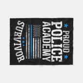 Stolzer Überlebender der Polizeischule Fleecedecke (Vorderseite (Horizontal))