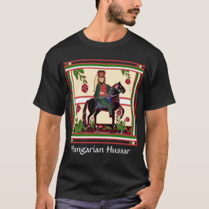 Stolzer ungarischer Hussar auf einer schwarzen T-Shirt