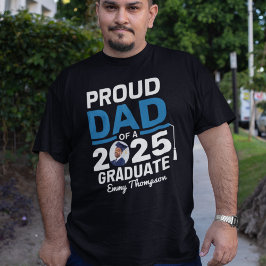 Stolzer Vater einer Personalisierten Graduate-Fami T-Shirt
