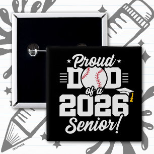 Stolzer Vater eines 2026er Abiturienten beim Baseb Button