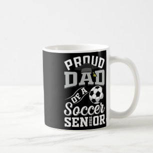 Stolzer Vater eines Fußball-Absolventen der Klasse Kaffeetasse