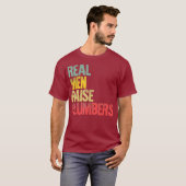 Stolzer Vater Real Men erhöhen Klempner T-Shirt (Vorne ganz)