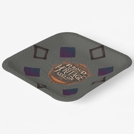 Stolzes Erbe lebt auf Papierplatten Pappteller (Gewinkelt)