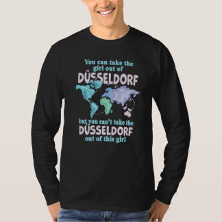 Stolzes Mädchen aus Düsseldorf Umzug aus Düsseld T-Shirt
