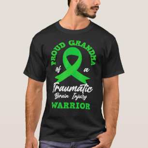 Stolzes Oma einer traumatischen Hirnverletzung ein T-Shirt