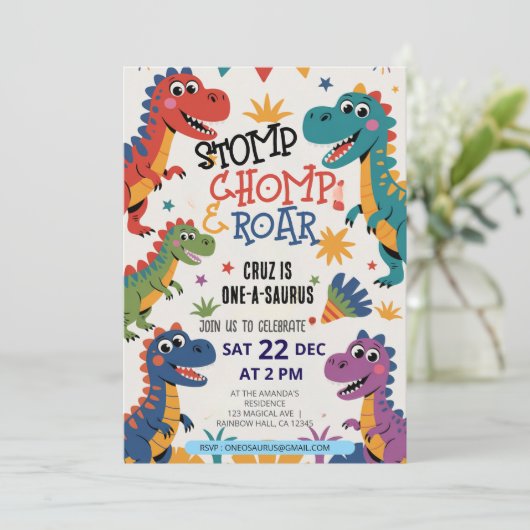 Stomp Chomp Roar Dinosaurier eins a saurus Geburts Einladung (Stehend Vorderseite)