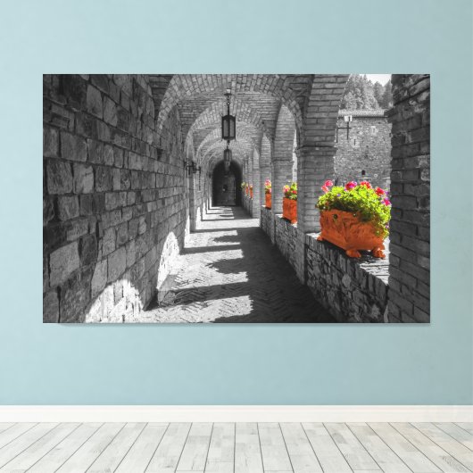 Stone Archway mit Blume Leinwanddruck (Insitu (Holzboden))