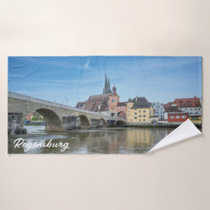 Stone Bridge in Regensburg, Deutschland Badehandtuch